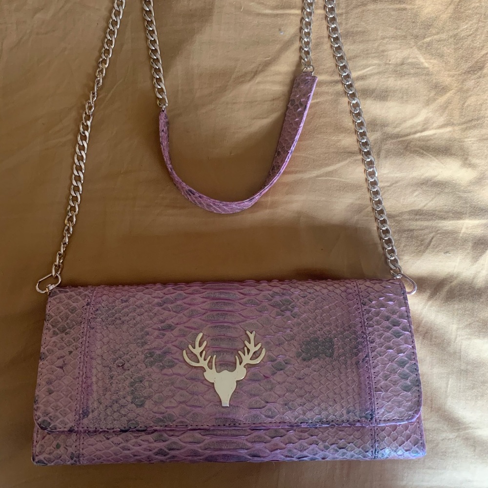 Shop taxidermy hand bag !
